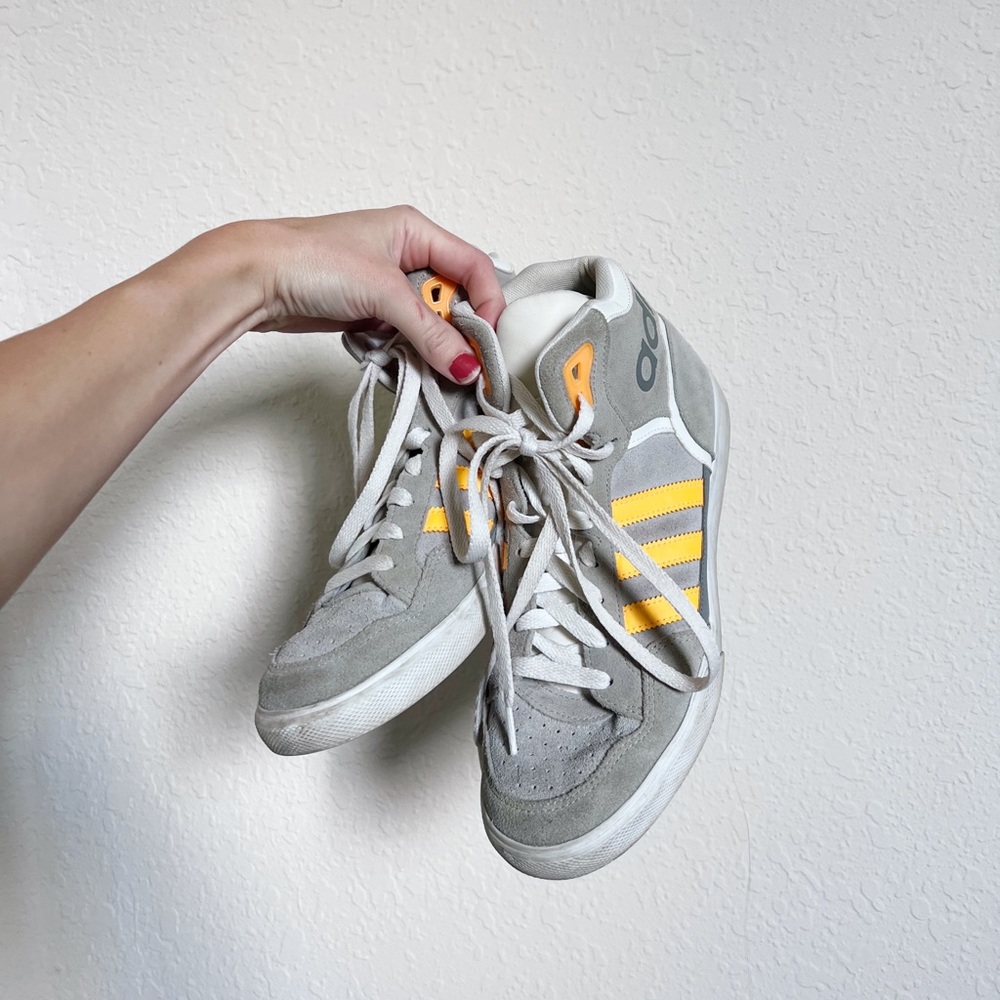 ADIDAS Womens Extaball High Top Sneakers